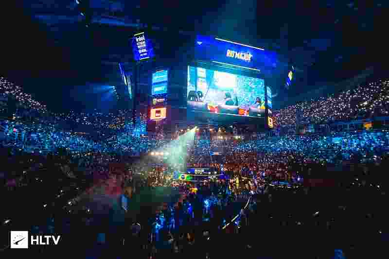 他在弧顶停 他在弧顶停